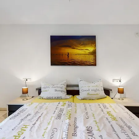 Wuertenberger 68 Qm Apartment Ohningen